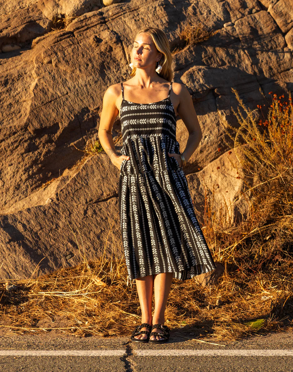 CARVE JACEY TEXTURED DRESS