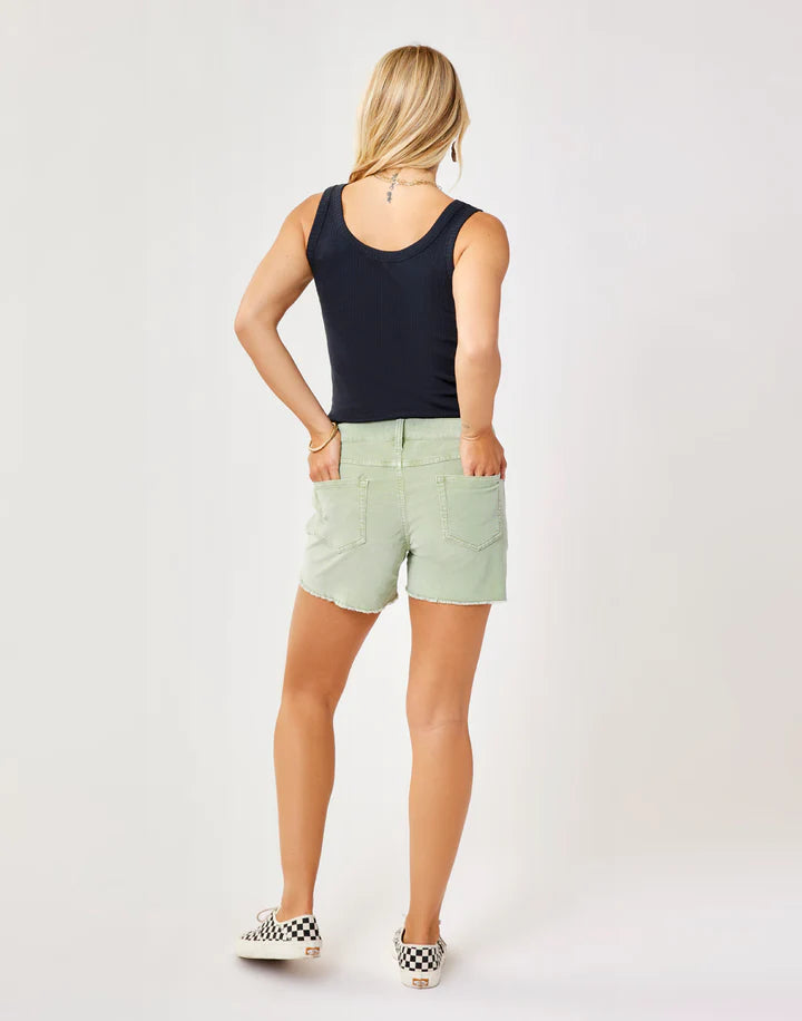 CARVE DESIGNS OAHU BUTTER SHORT 4"