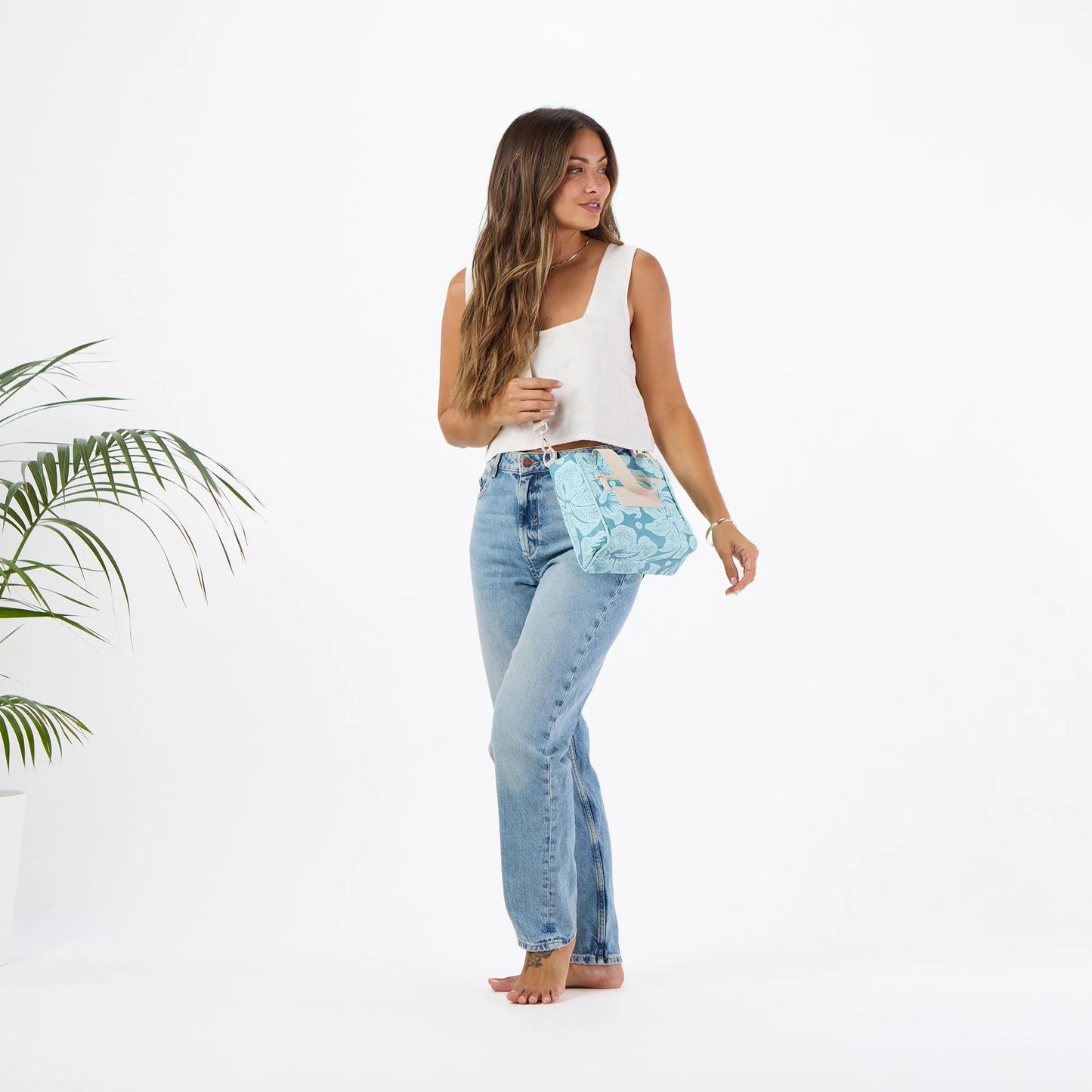 ALOHA BREEZY CROSSBODY