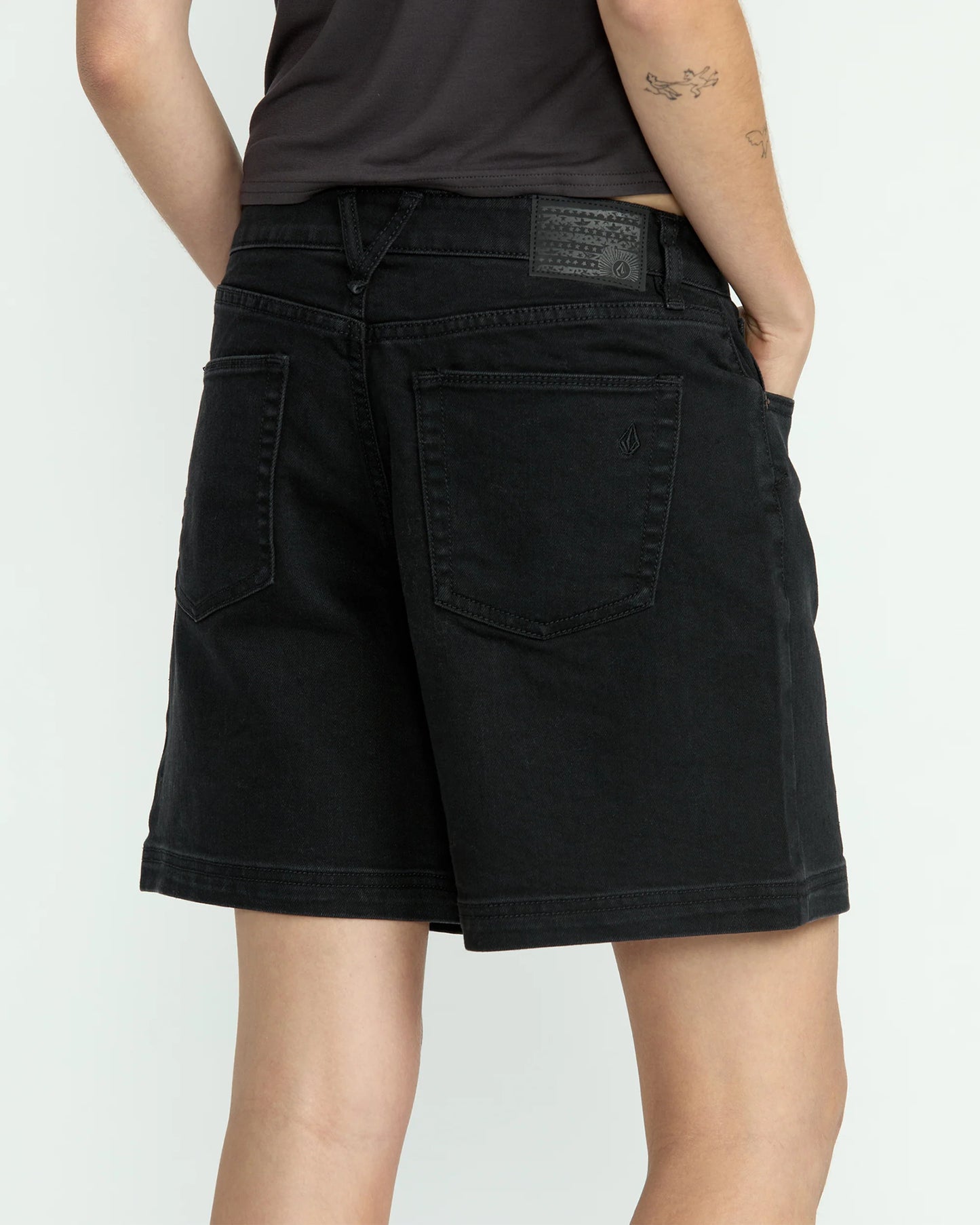 VOLCOM STRAIT UP LONG SHORTS