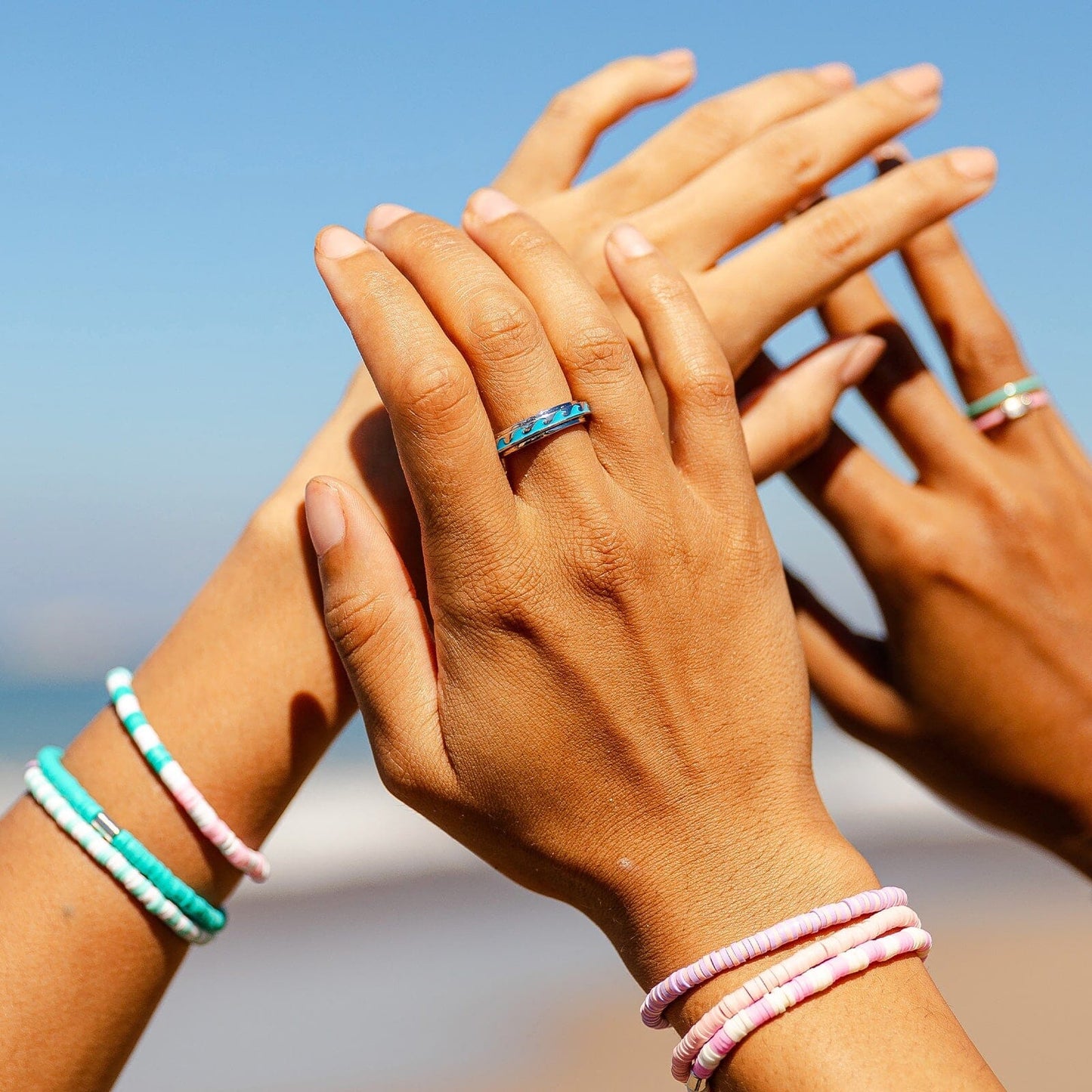 PURA VIDA ENAMEL WAVE FIDGET RING