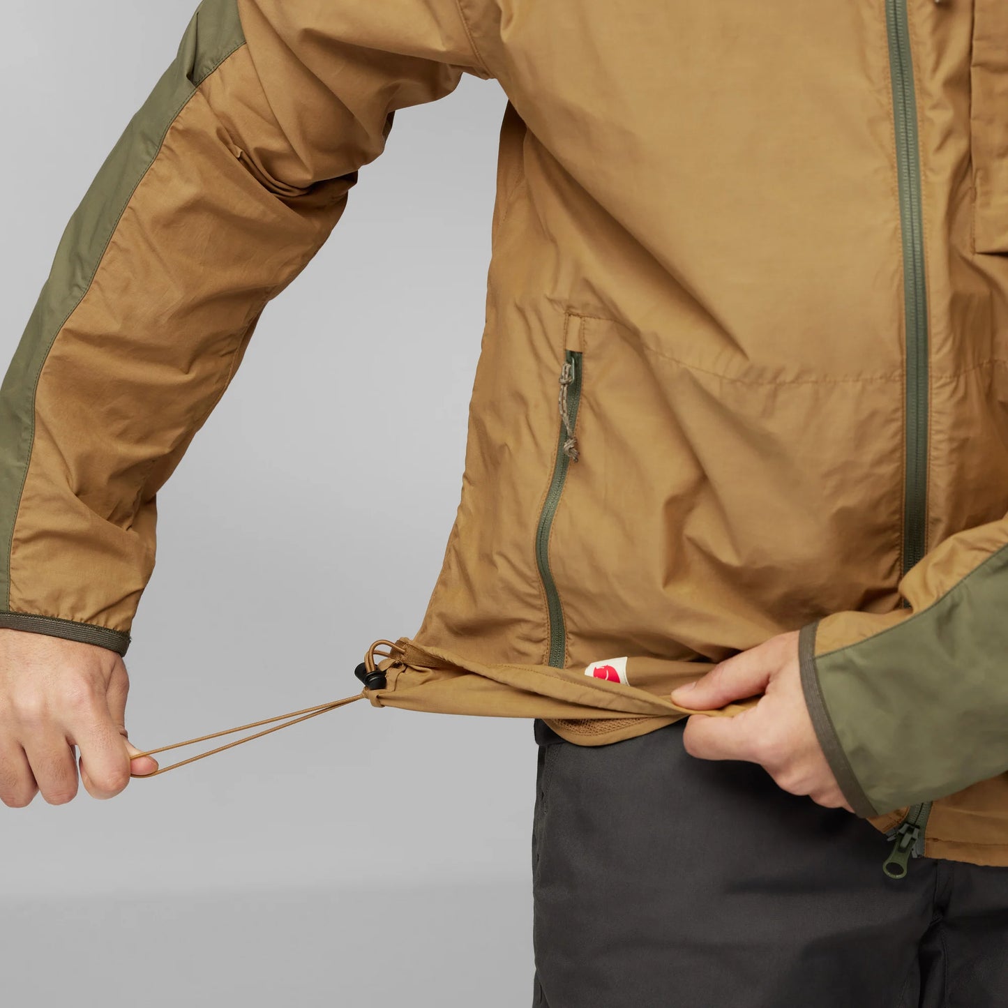 FJALLRAVEN HIGH COAST WIND JACKET M