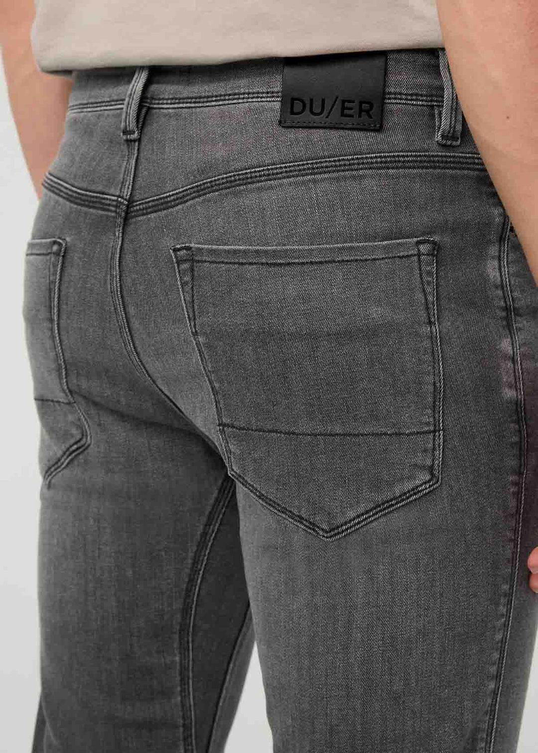 DU/ER PERFORMANCE DENIM SLIM STRAIGHT
