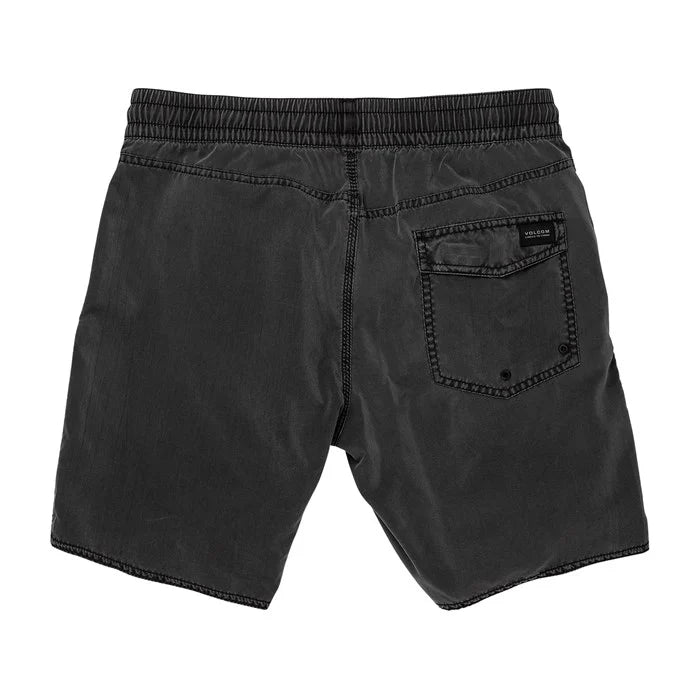 CENTER TRUNK 17