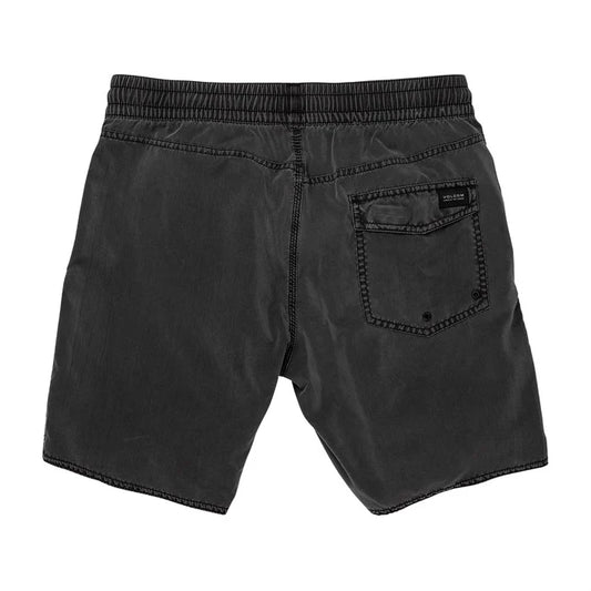 CENTER TRUNK 17
