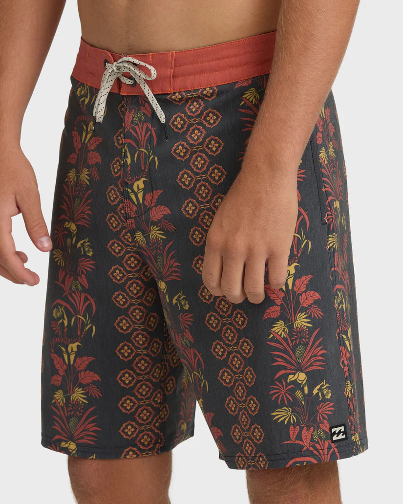 BILLABONG SUNDAYS LO TIDE BOARDSHORTS